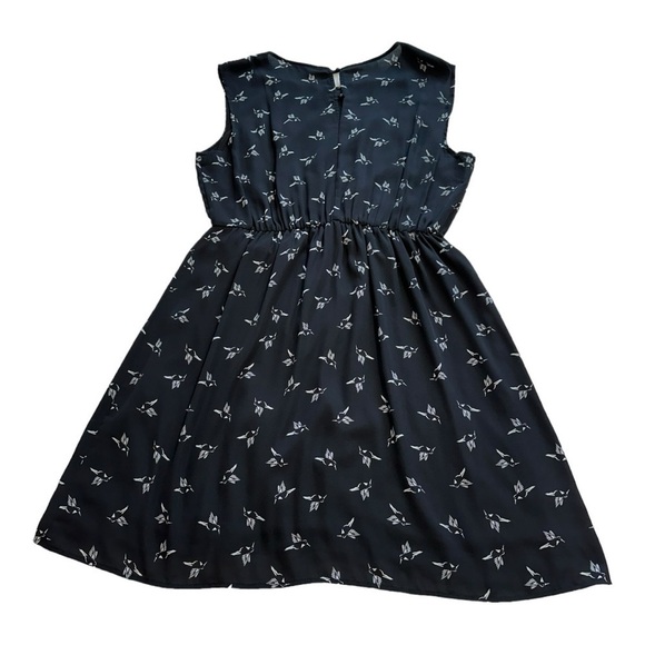 Modcloth | Ixia Sheath Dress Hummingbird Print Sleeveless Elastic Waist Size 2X - Picture 2 of 13